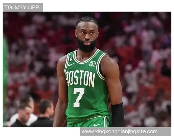 杰伦布朗展现防守实力对手投篮命中率降至联盟第二低的3937